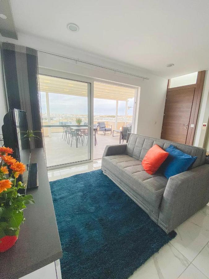 The Blue Mill Penthouse With Beautiful Views Apartment Naxxar Luaran gambar