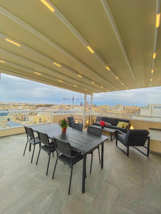 The Blue Mill Penthouse With Beautiful Views Apartment Naxxar Luaran gambar