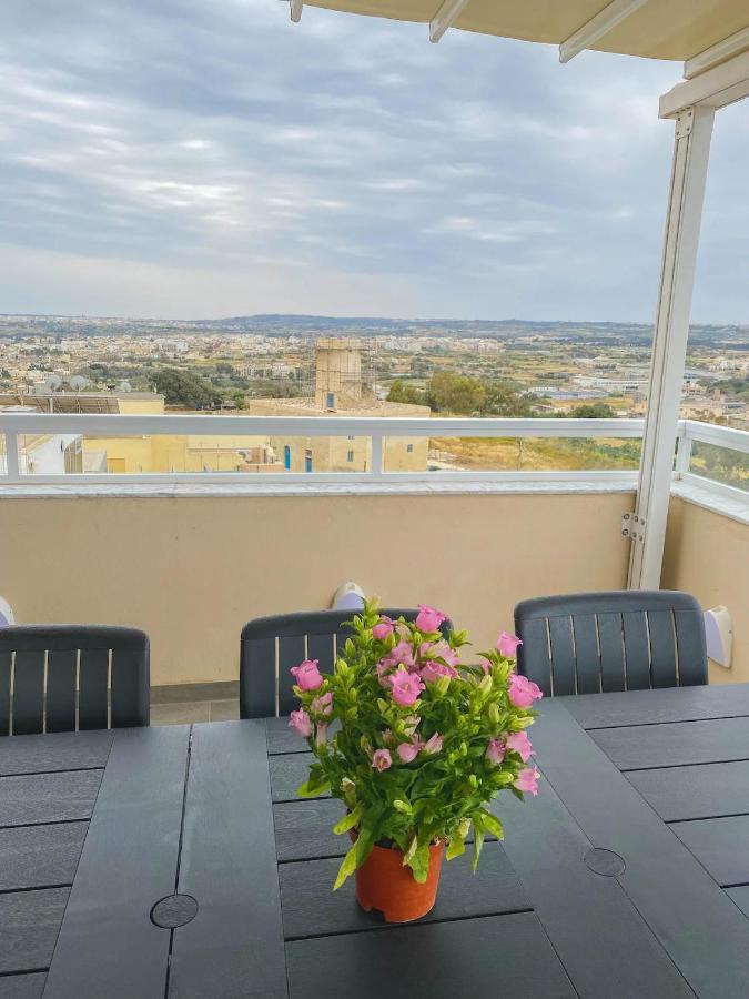 The Blue Mill Penthouse With Beautiful Views Apartment Naxxar Luaran gambar